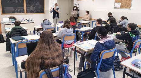 Projeto "Empreendimento aberto" com as escolas de ensino médio de Passirano